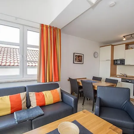 Haus Blick Zur 15 Mit Gratis Sauna- Und Schwimmbadnutzung Im Ahoi Sellin * Гёрен