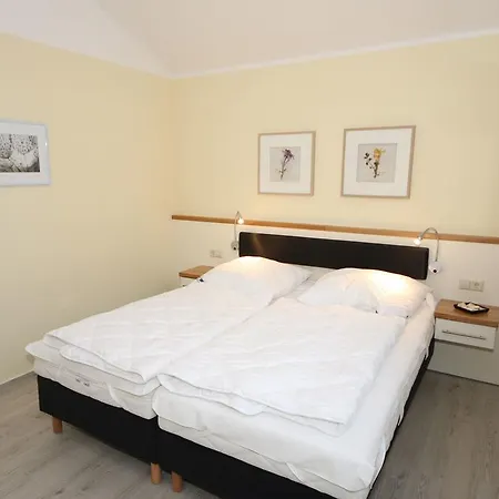 Haus Blick Zur 15 Mit Gratis Sauna- Und Schwimmbadnutzung Im Ahoi Sellin * Goehren (Ruegen)