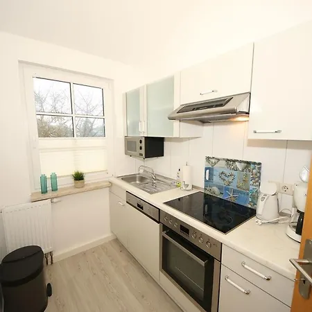 Haus Blick Zur 15 Mit Gratis Sauna- Und Schwimmbadnutzung Im Ahoi Sellin Apartmán *