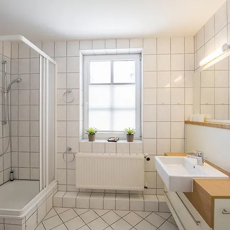 Haus Blick Zur 15 Mit Gratis Sauna- Und Schwimmbadnutzung Im Ahoi Sellin Apartmán *